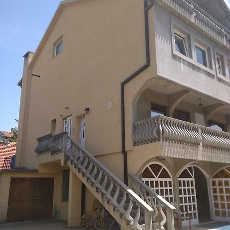 Buric Rooms Nikšić Esterno foto