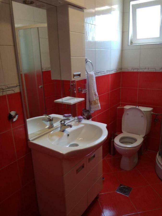 Buric Rooms Nikšić Esterno foto
