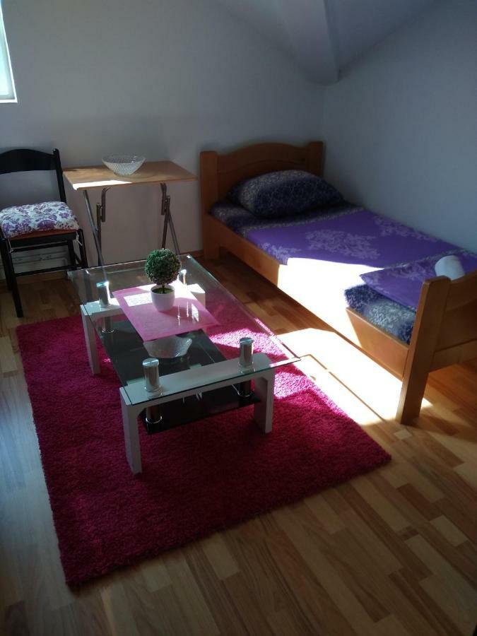 Buric Rooms Nikšić Esterno foto