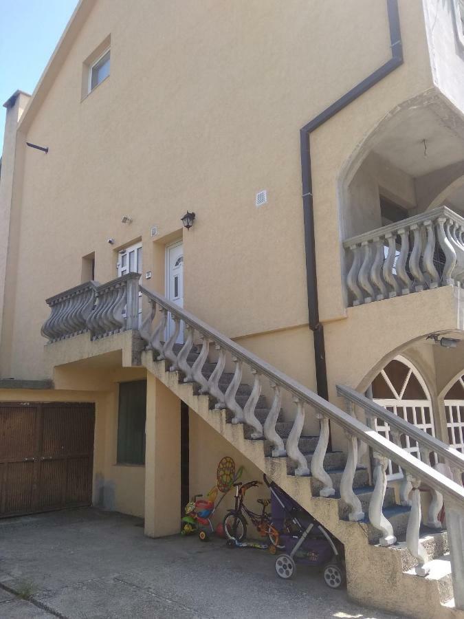 Buric Rooms Nikšić Esterno foto